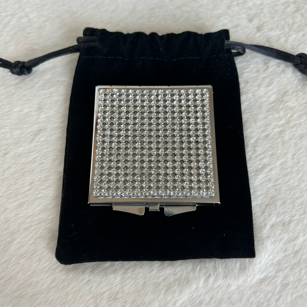 TOMO Glam Makeup Compact Travel Rhinestone Bling Mirror Silver New
